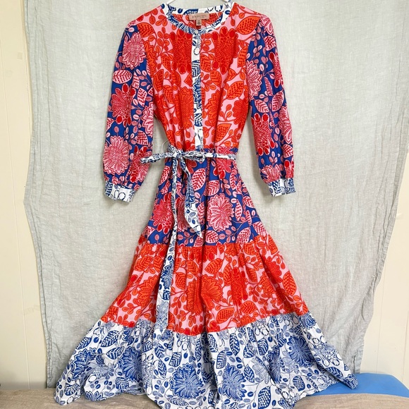 Philosophy Dresses & Skirts - Philosophy floral tiered maxi dress 🌺